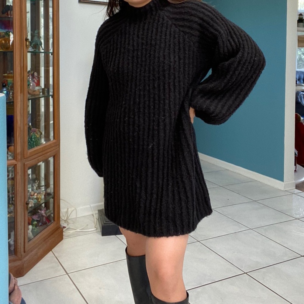 UO Black Balloon Sleeve Knit Sweater